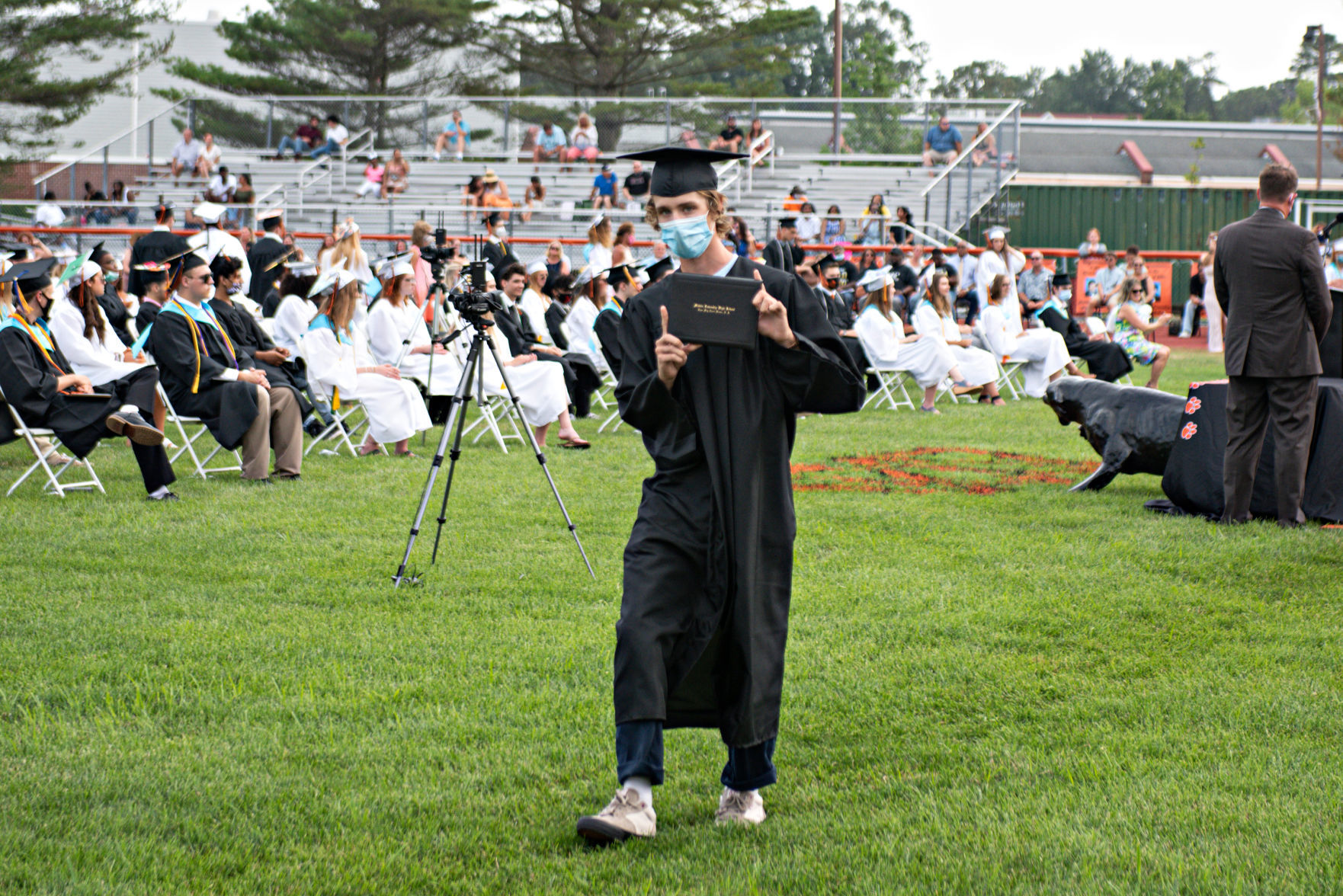 070820_nws_middlegrad